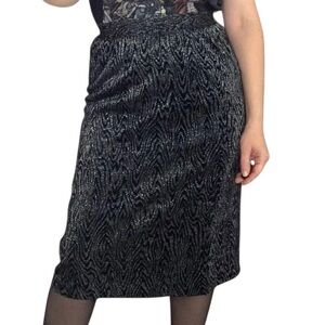 Vintage Black and Silver Metallic Skirt size 8 made in Canada
